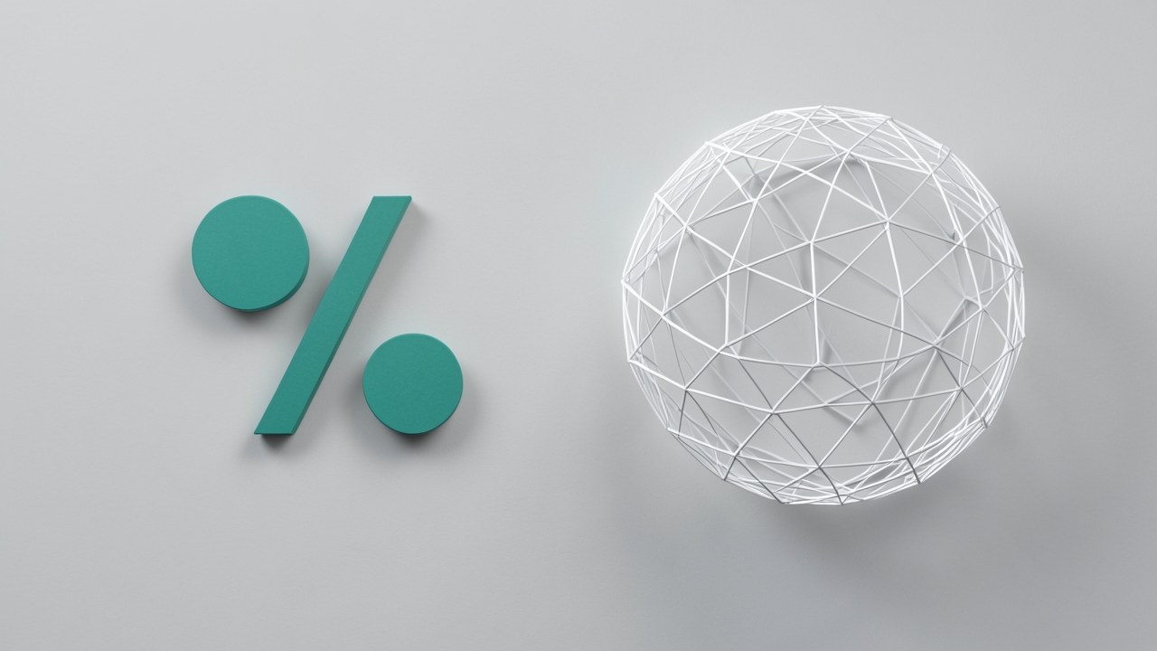 A split screen composition showing a simple percentage sign on one side and a complex circular diagram on the other, symbolizing the difference between interest rate and APR.